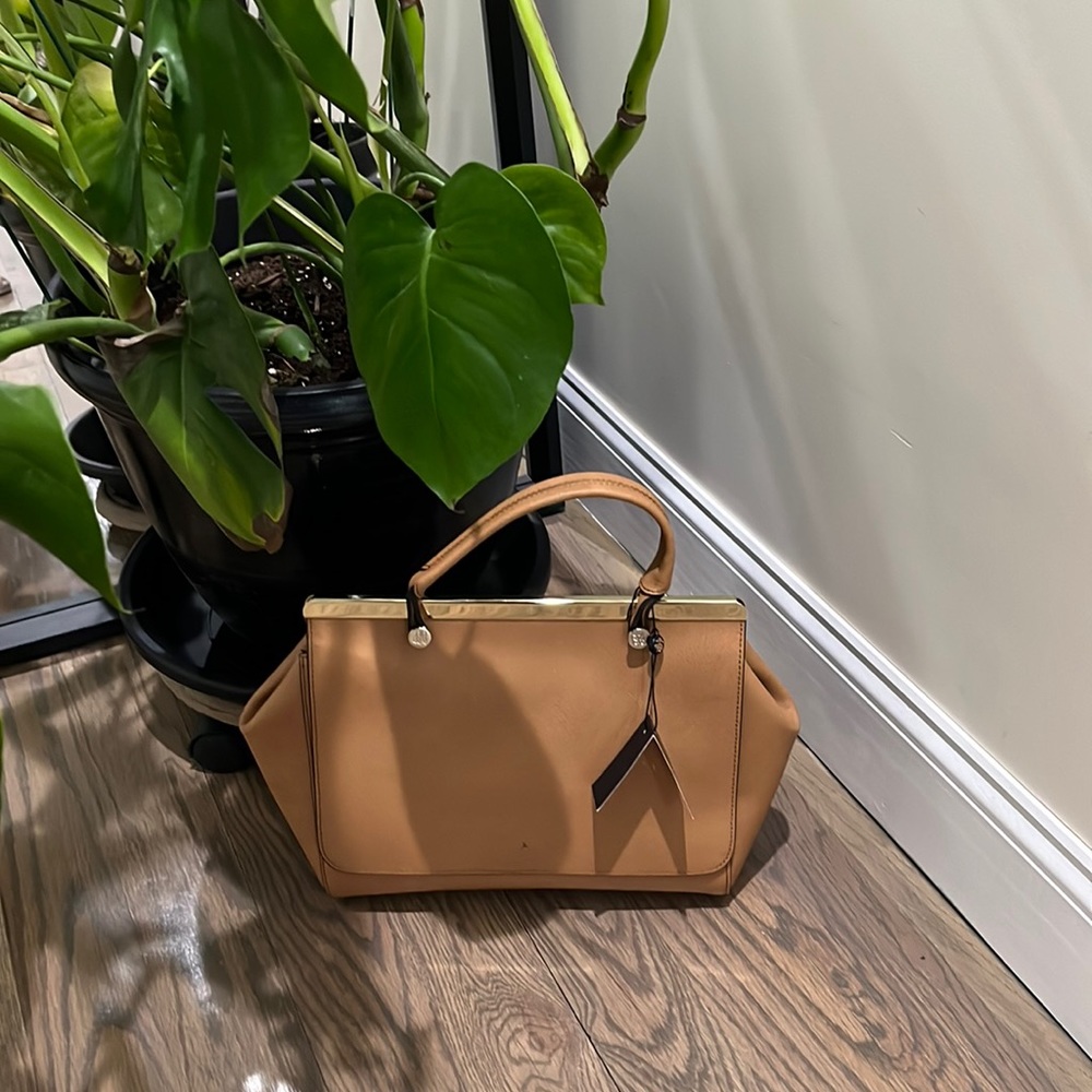 Brooks brothers luxury handbag